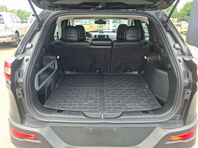 Used 2015 Jeep Cherokee Trailhawk w/ Trailer Tow Group AWD/4WD image 29