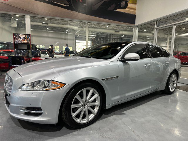 Used 2011 Jaguar XJ RWD image 18
