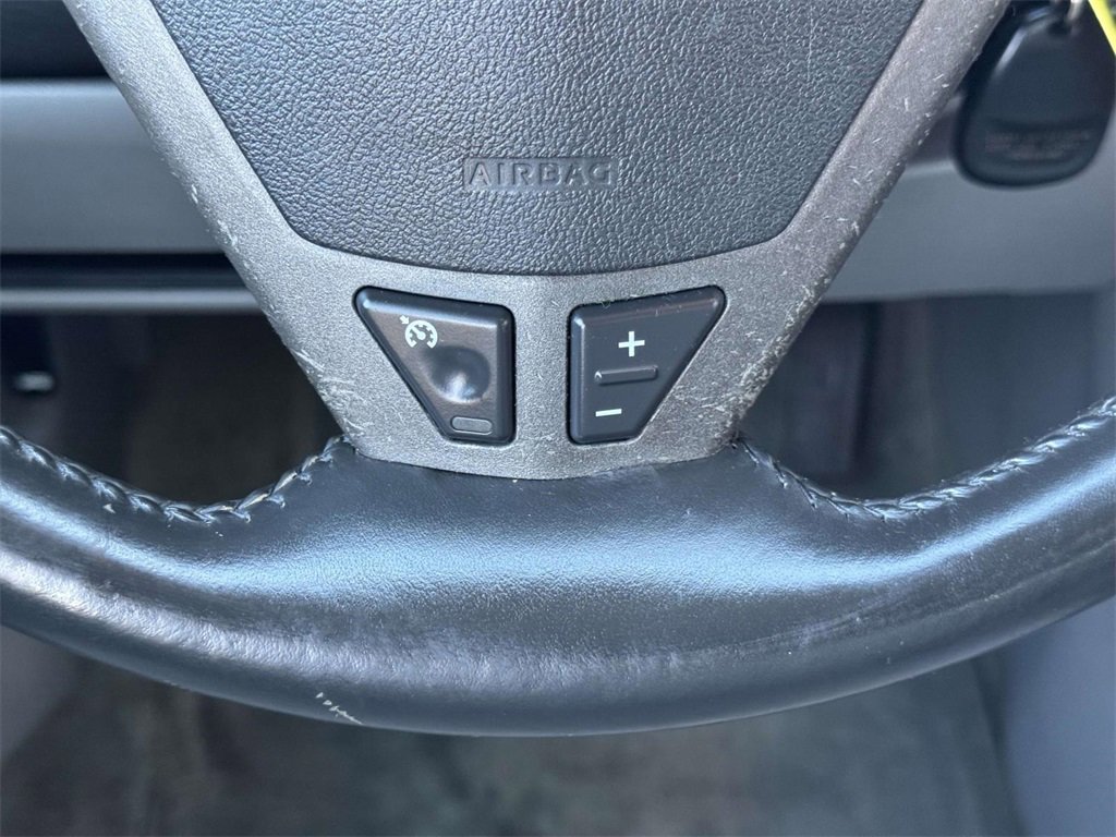 Used 2004 Saturn Vue 2WD V6 image 9