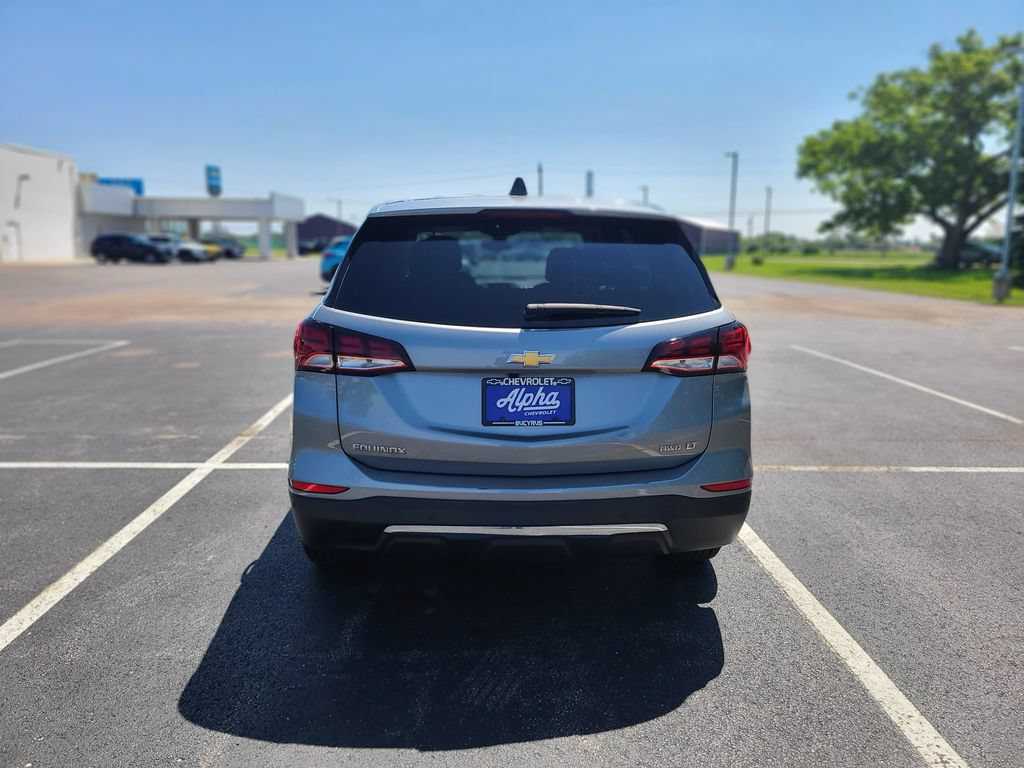Used 2024 Chevrolet Equinox LT AWD/4WD image 6