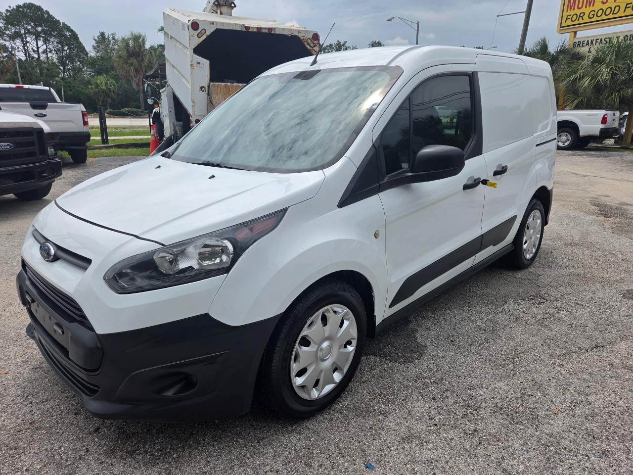 Used 2018 Ford Transit Connect XL FWD image 4