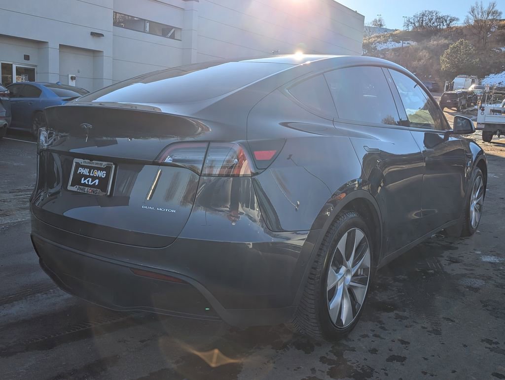 Used 2021 Tesla Model Y Long Range image 7