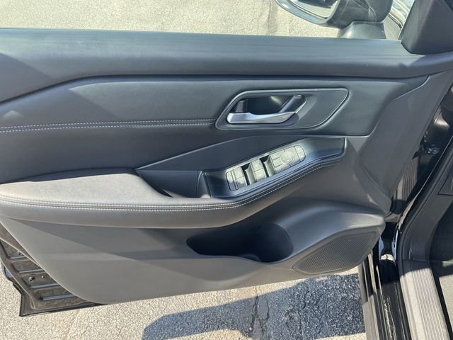 Certified 2026 Nissan Rogue SL AWD/4WD image 27