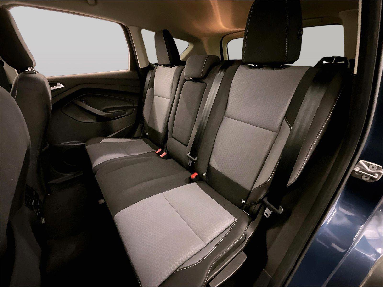 Used 2018 Ford Escape SE image 25