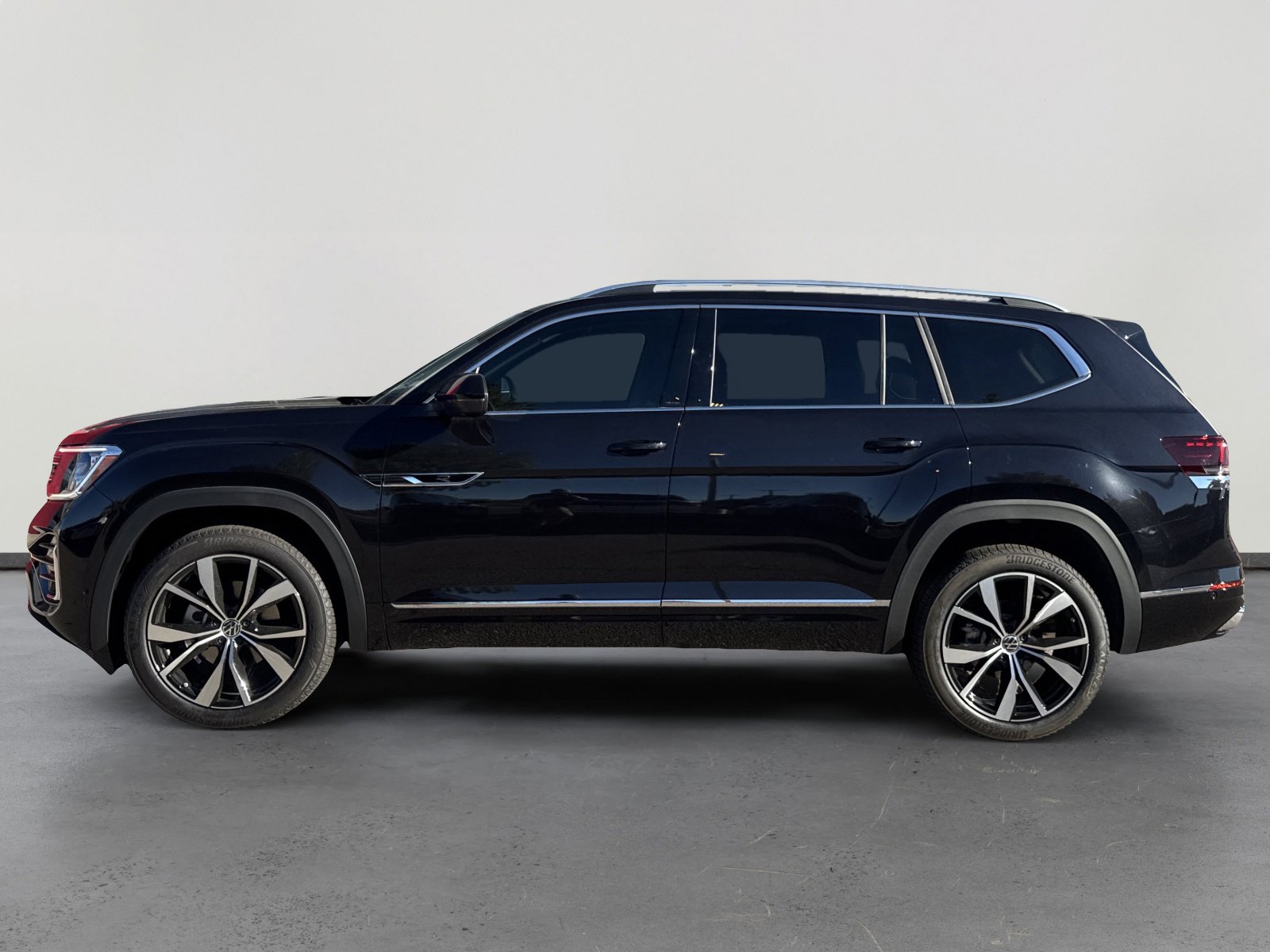 New 2026 Volkswagen Atlas SEL Premium R-Line image 3