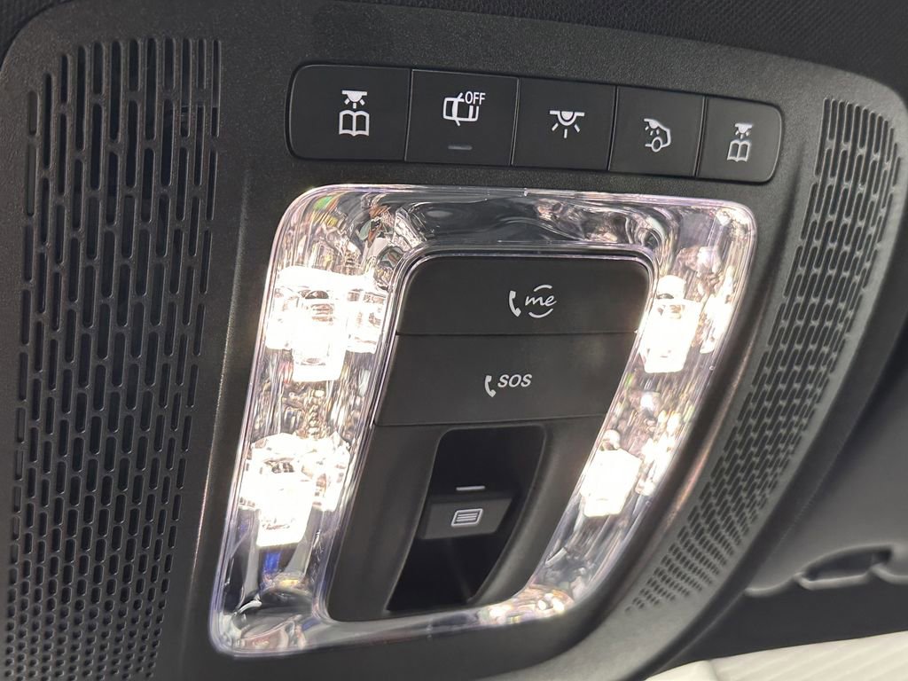 Certified 2024 Mercedes-Benz GLB 250 image 34