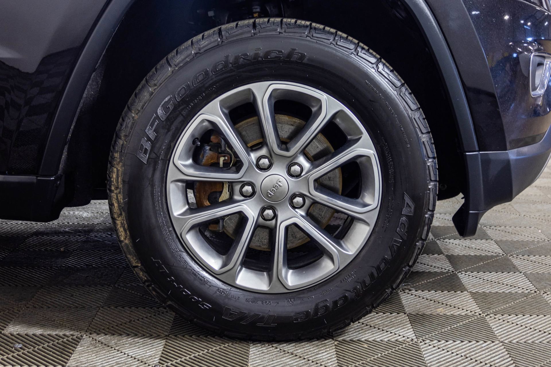 Used 2015 Jeep Grand Cherokee Limited image 56