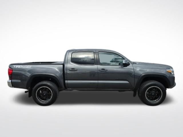 Used 2019 Toyota Tacoma TRD Off-Road image 4