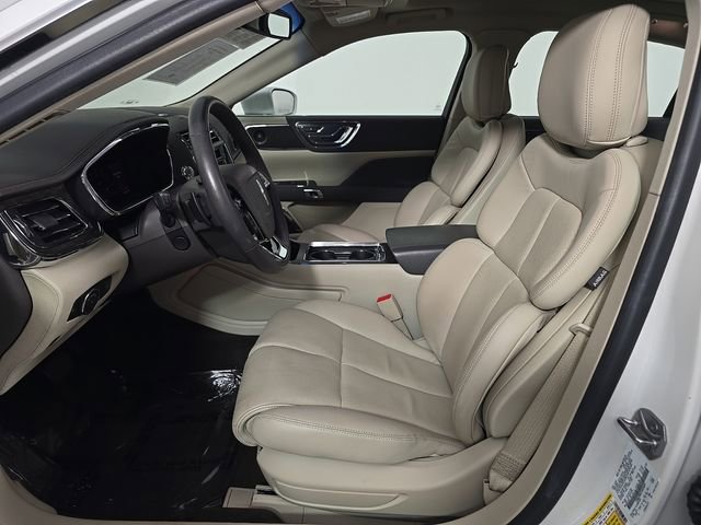 Used 2020 Lincoln Continental AWD w/ Premium Package image 5