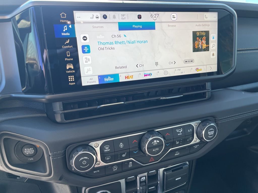 New 2026 Jeep Gladiator Sport image 9