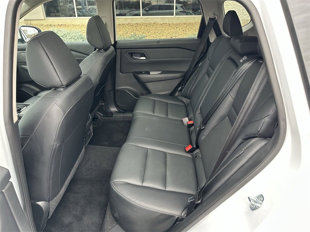 Used 2024 Nissan Rogue SL w/ SL Premium Package image 25