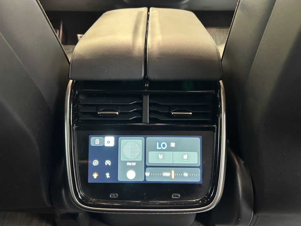 Used 2023 Rivian R1S Adventure AWD/4WD image 19