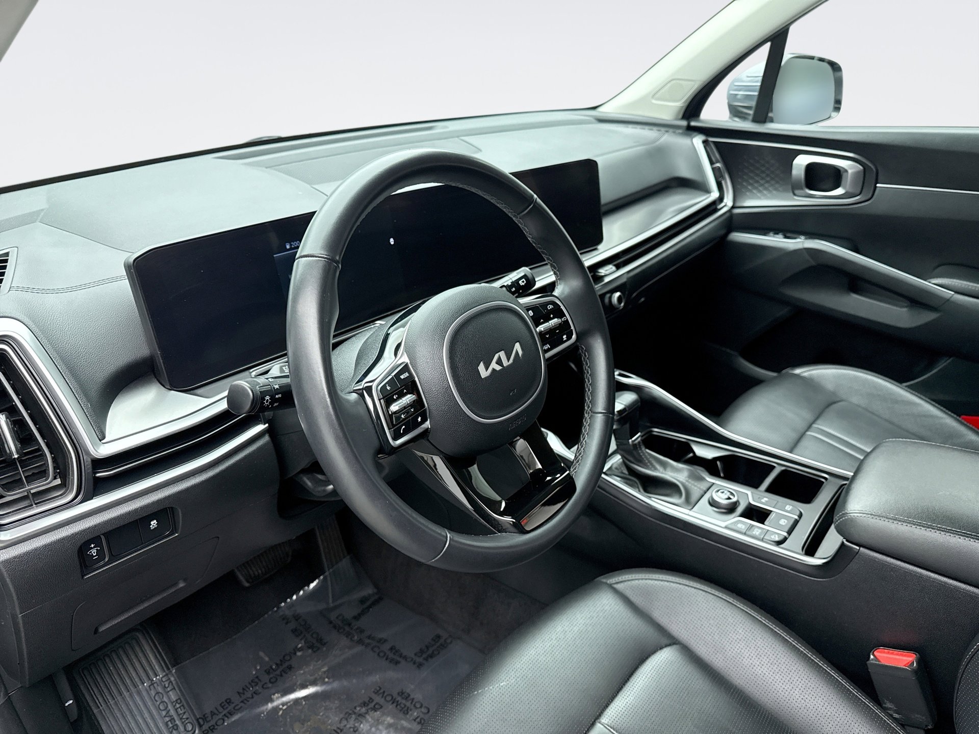 Used 2024 Kia Sorento S image 10