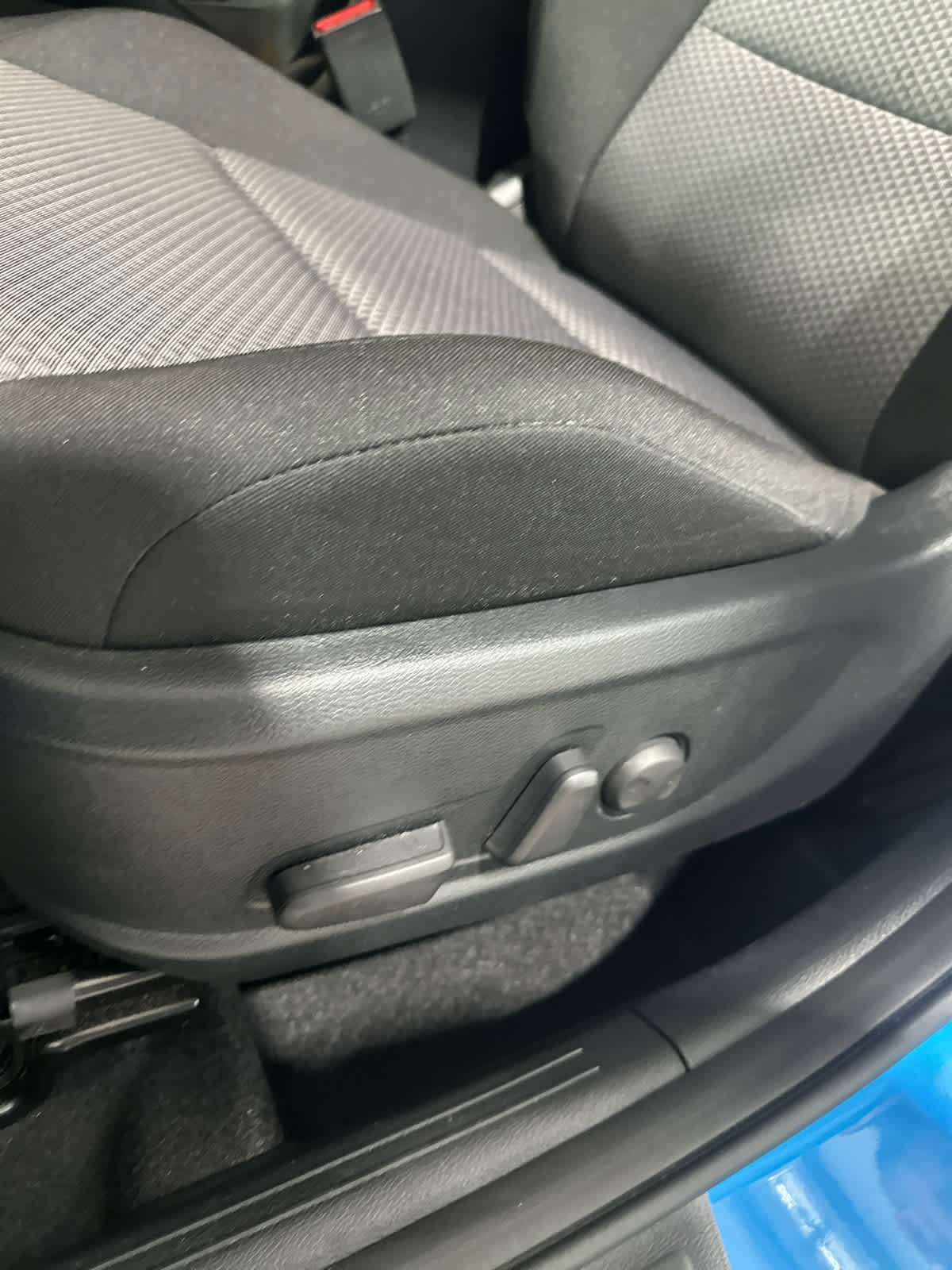 Used 2025 Kia Soul S FWD image 17