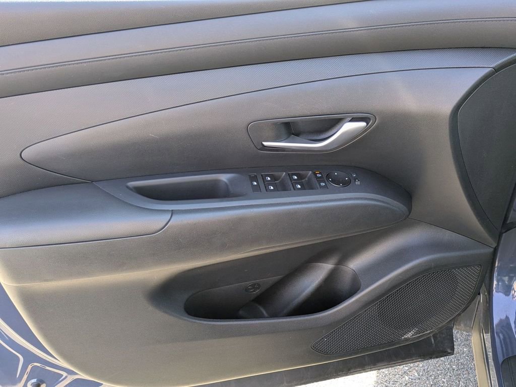 Certified 2025 Hyundai Tucson SEL image 11