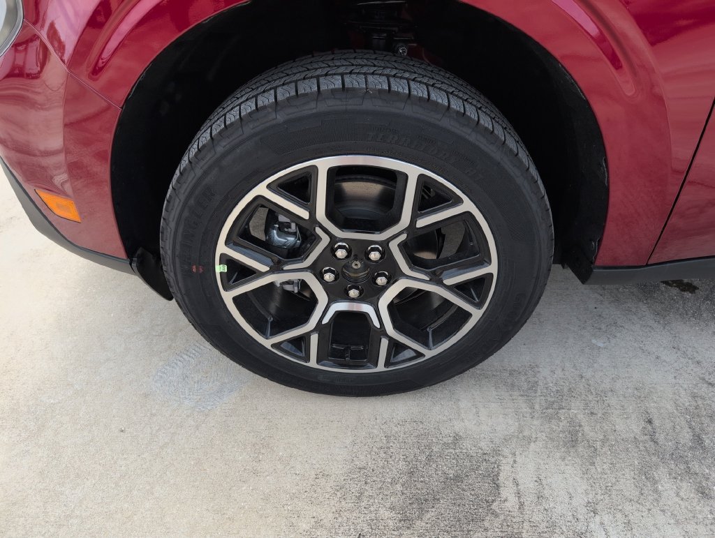 New 2026 Ford Maverick Lariat AWD/4WD image 17