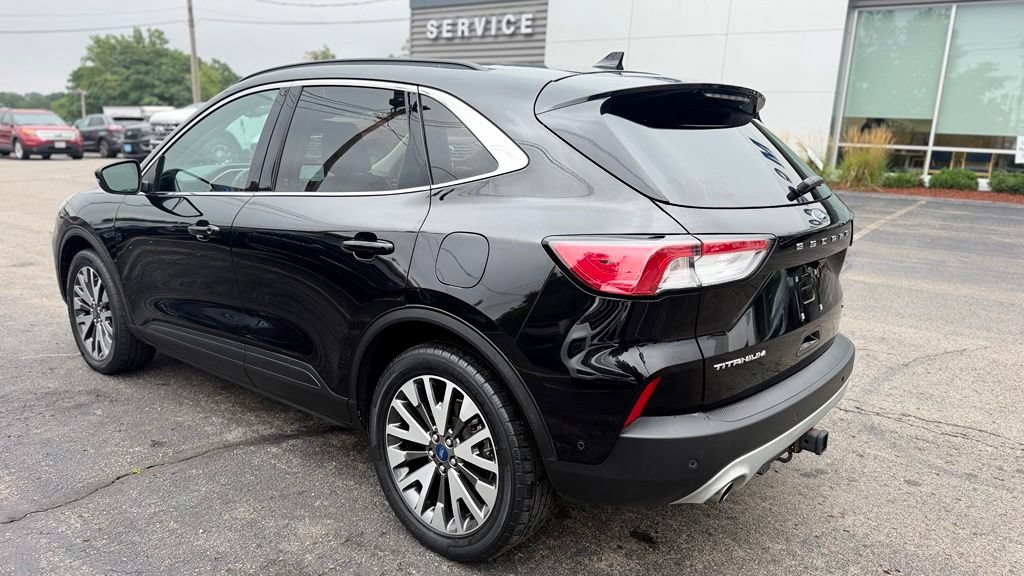 Used 2020 Ford Escape Titanium AWD/4WD image 5