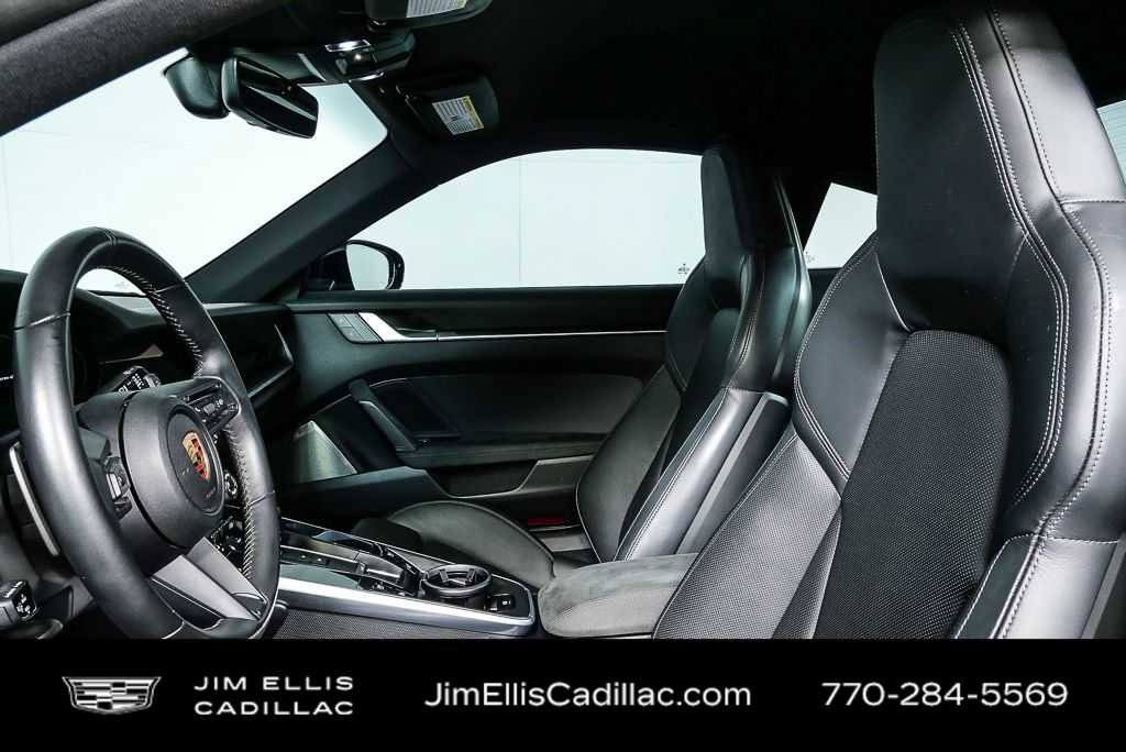 Used 2024 Porsche 911 Carrera GTS image 5