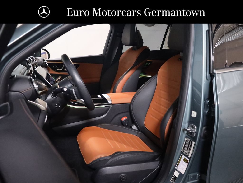 Used 2026 Mercedes-Benz GLC 300 4MATIC image 36