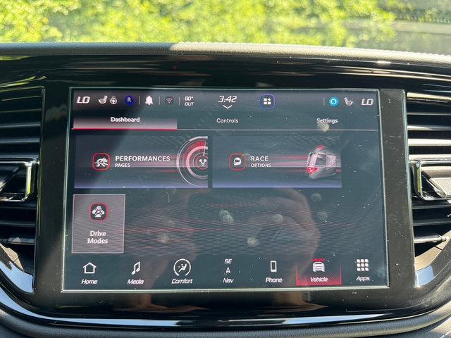 New 2026 Dodge Durango SRT Hellcat w/ Premium Group AWD/4WD image 31