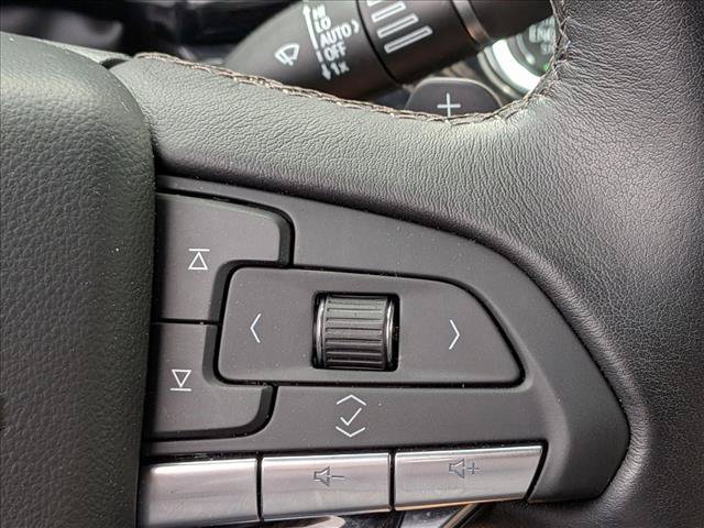 Used 2025 Cadillac XT6 Premium Luxury FWD image 14