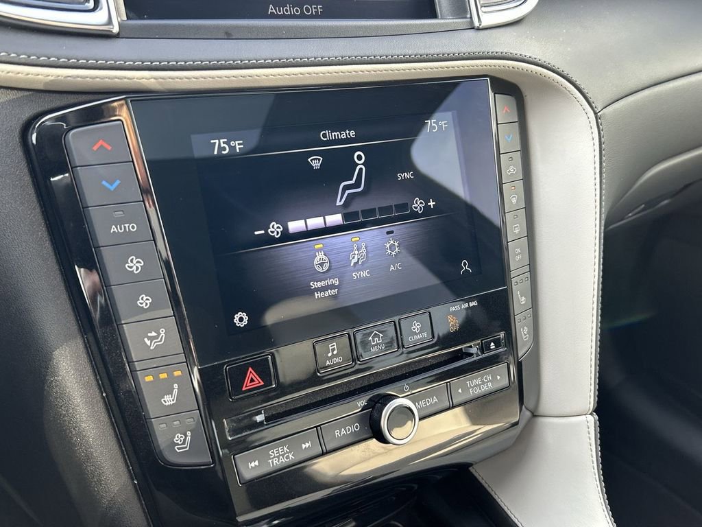 Certified 2023 INFINITI QX55 Essential image 21