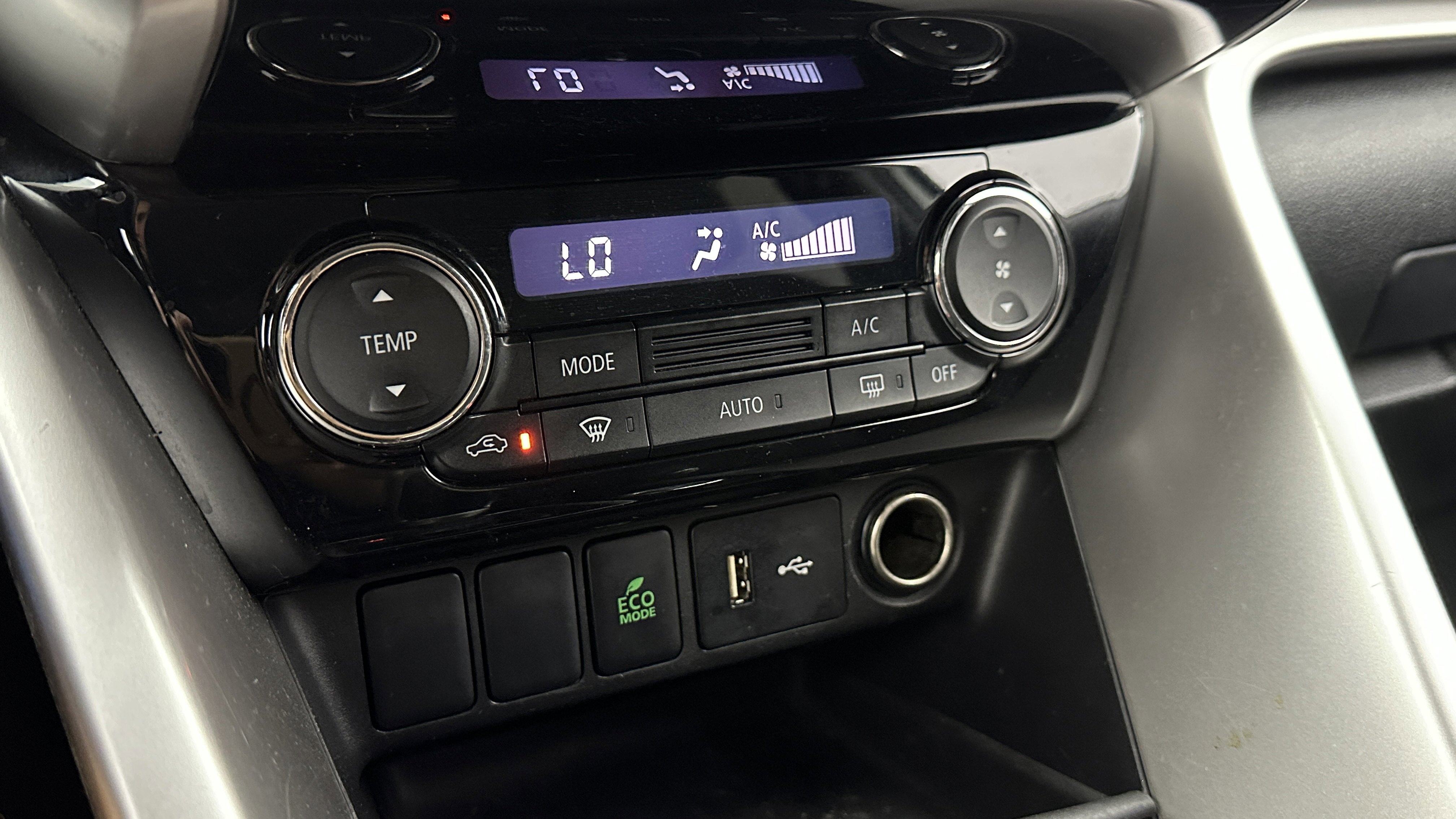 Used 2019 Mitsubishi Eclipse Cross ES AWD/4WD image 12