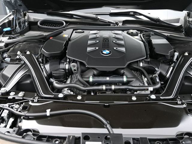 New 2025 BMW 760i xDrive w/ Executive Package image 19