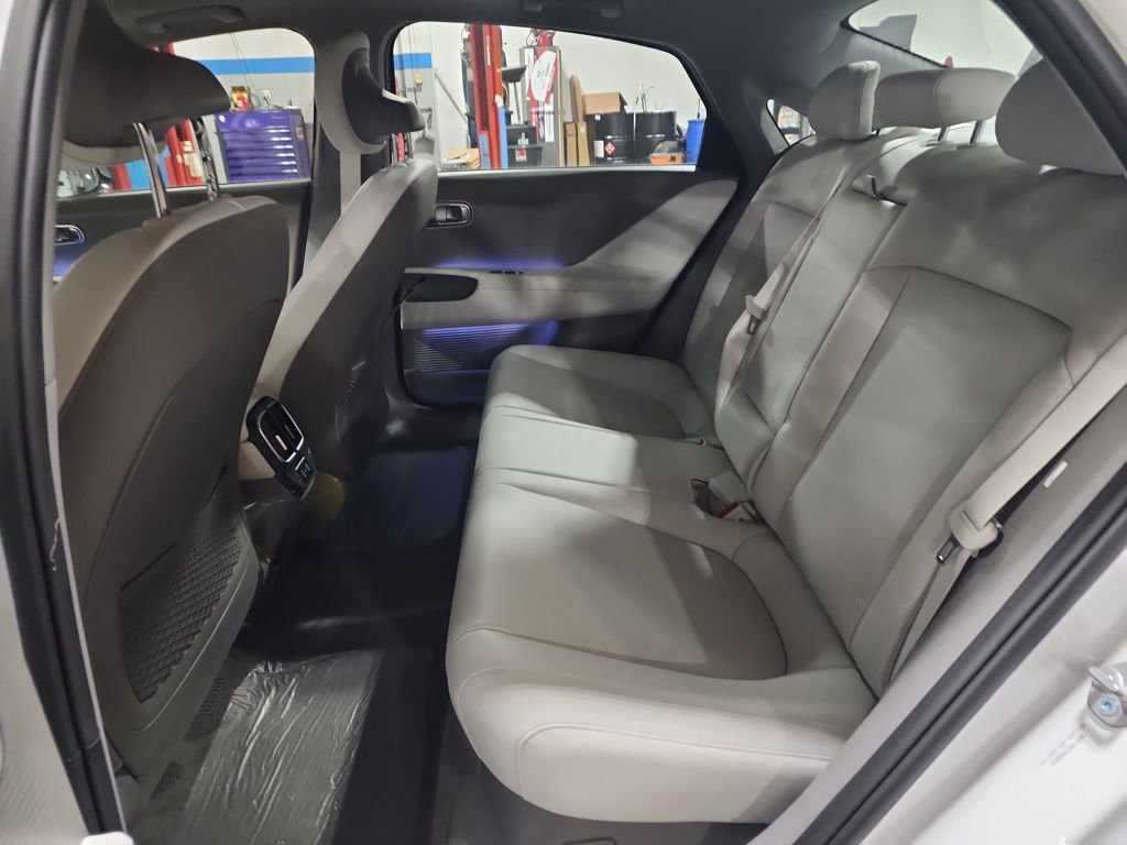 New 2025 Hyundai Ioniq 6 Limited image 30