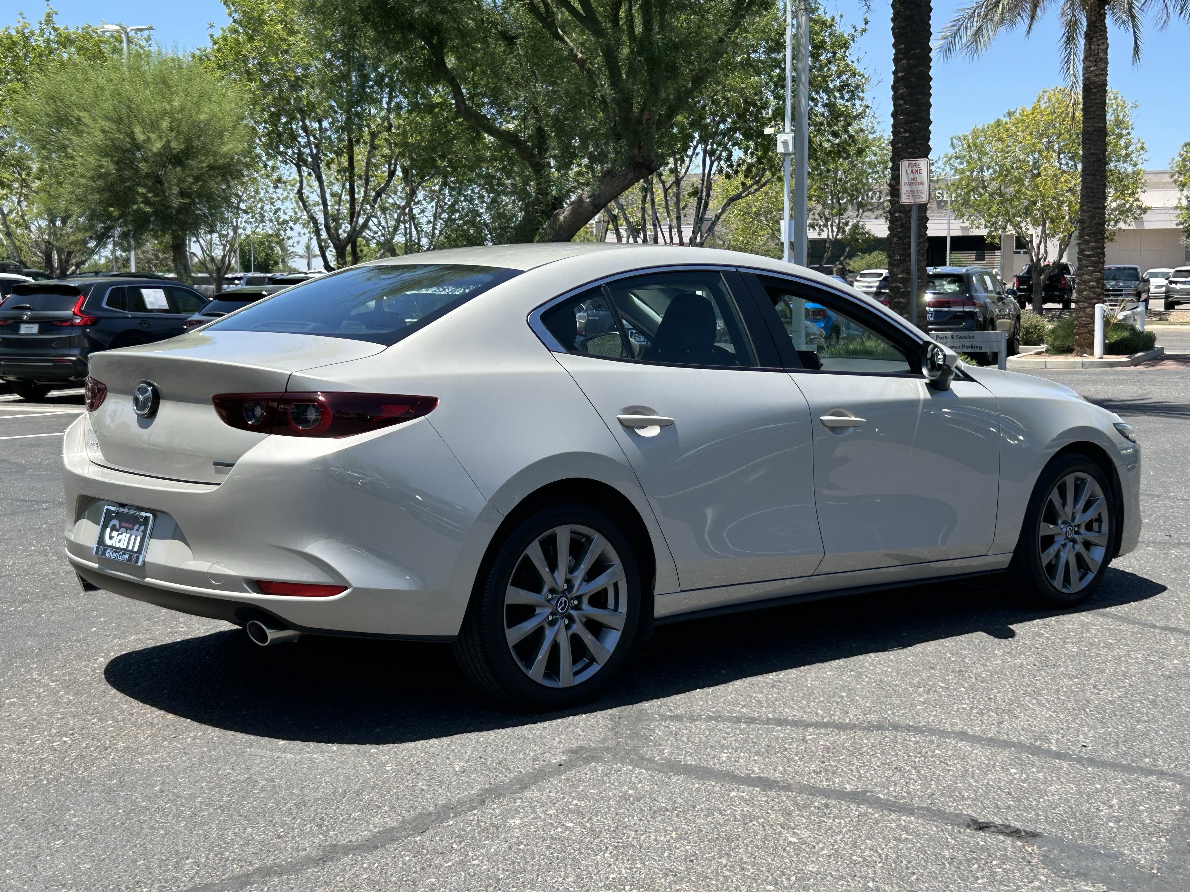 Used 2025 MAZDA MAZDA3 s FWD image 4