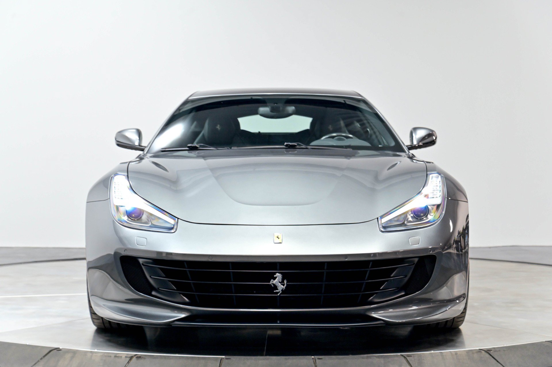 Used 2017 Ferrari GTC4Lusso AWD/4WD image 69