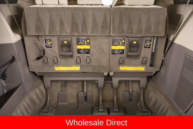 Used 2011 Toyota Sienna LE FWD image 19