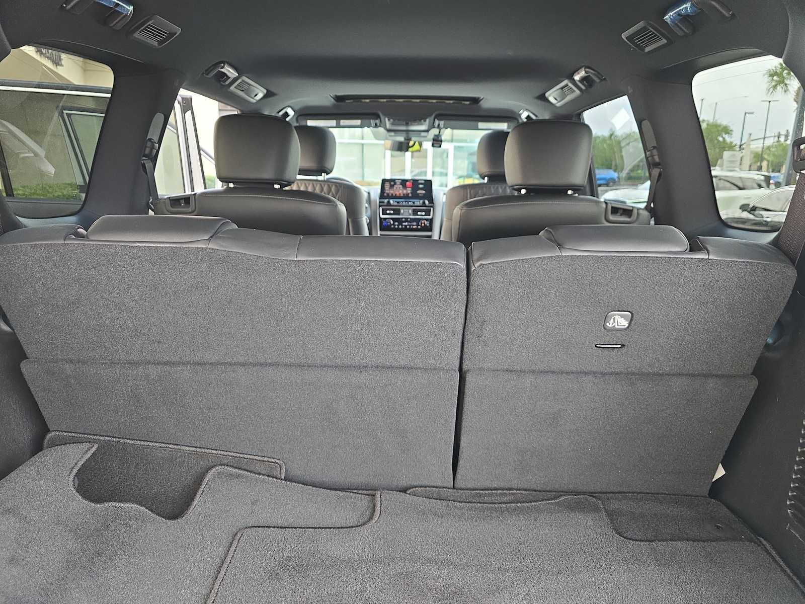 Certified 2024 INFINITI QX80 Sensory w/ Cargo Package AWD/4WD image 28