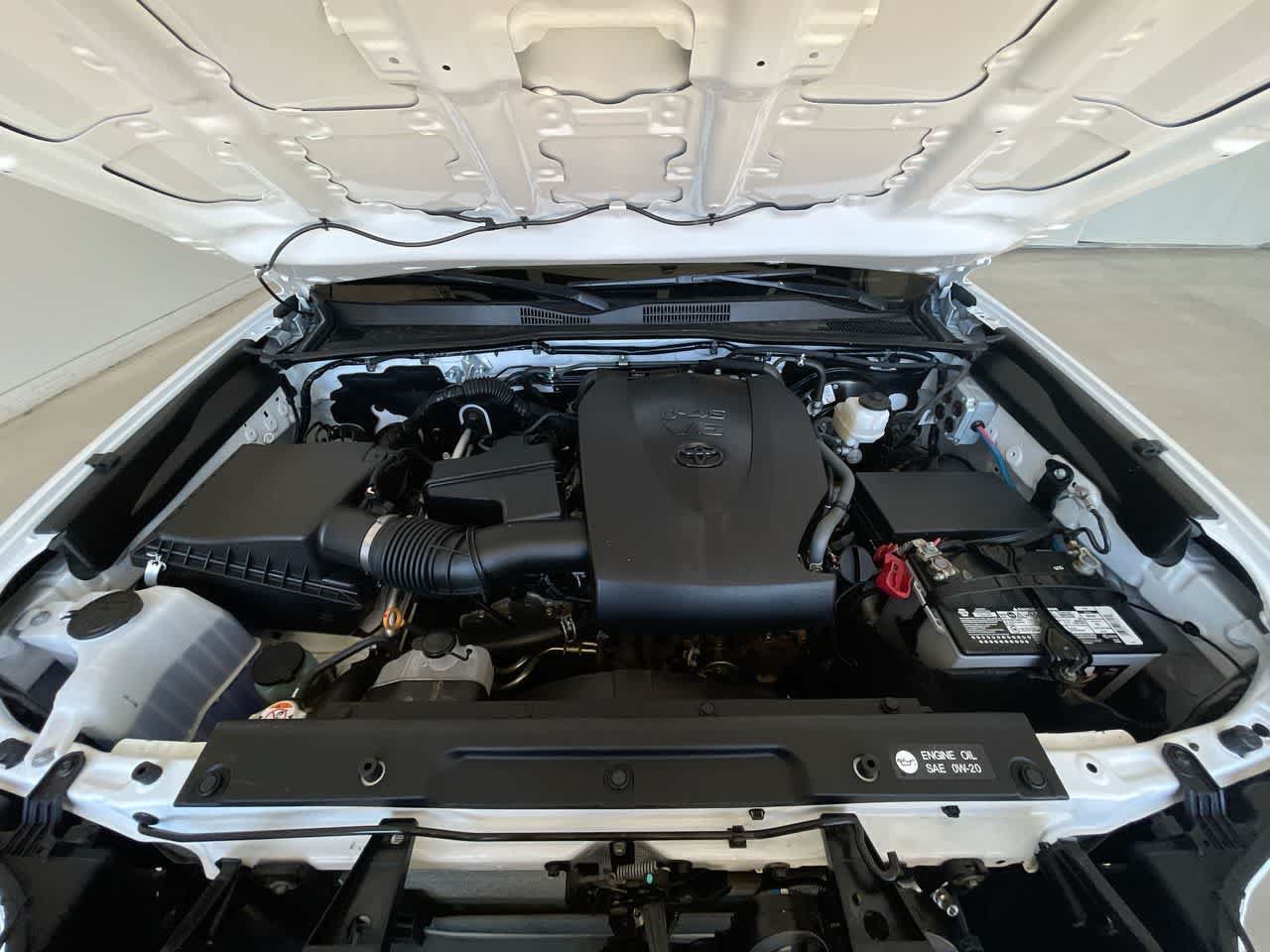 Used 2019 Toyota Tacoma SR5 AWD/4WD image 24
