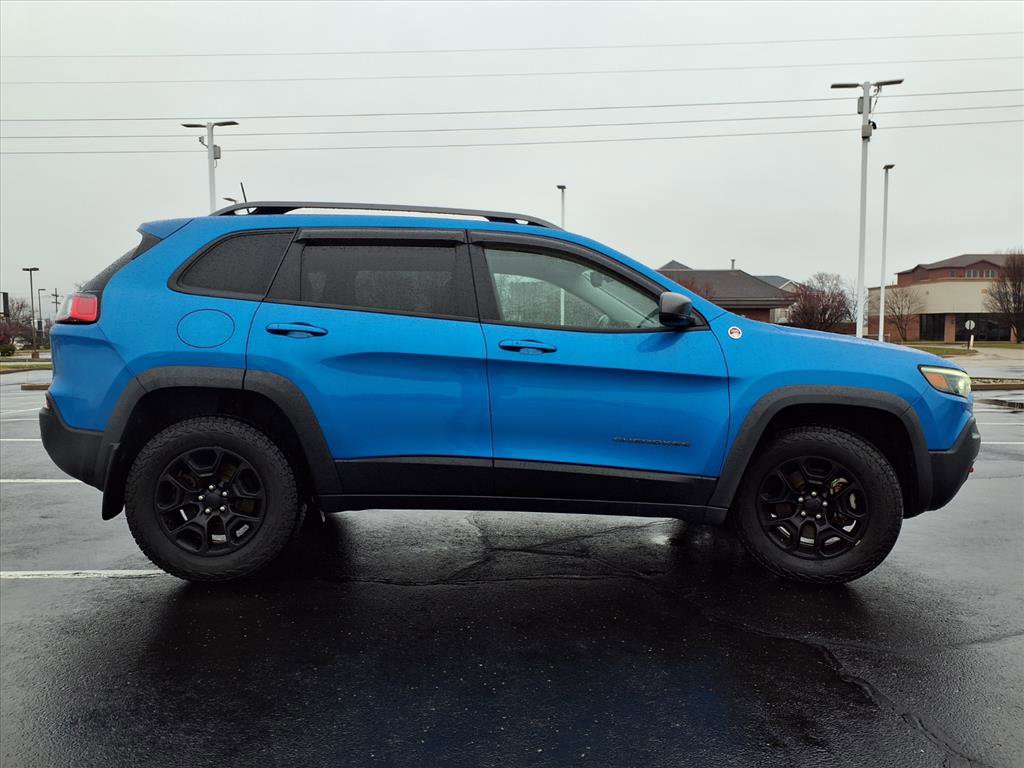 Used 2019 Jeep Cherokee Trailhawk w/ Comfort/Convenience Group image 39
