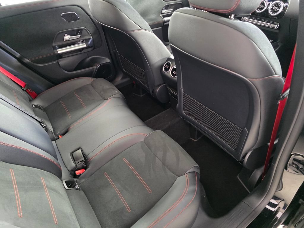 Certified 2025 Mercedes-Benz GLA 35 AMG 4MATIC image 23