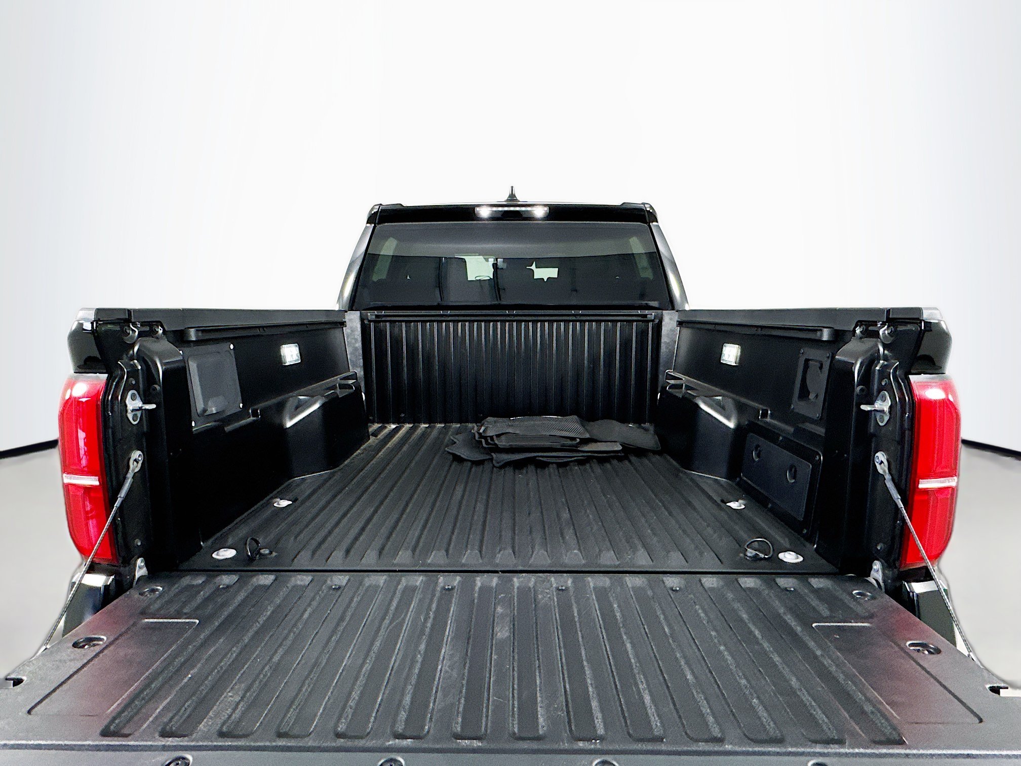 Certified 2024 Toyota Tacoma TRD Sport AWD/4WD image 24