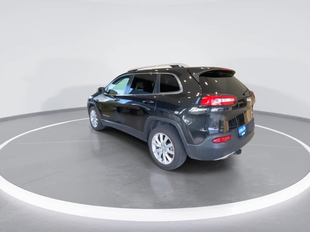 Used 2016 Jeep Cherokee Limited FWD image 6
