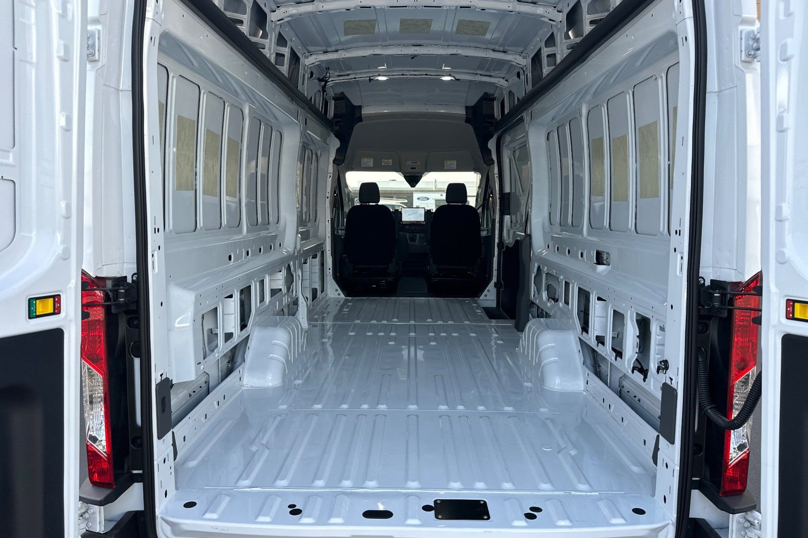 New 2026 Ford E-Transit 148 High Roof Extended RWD image 11