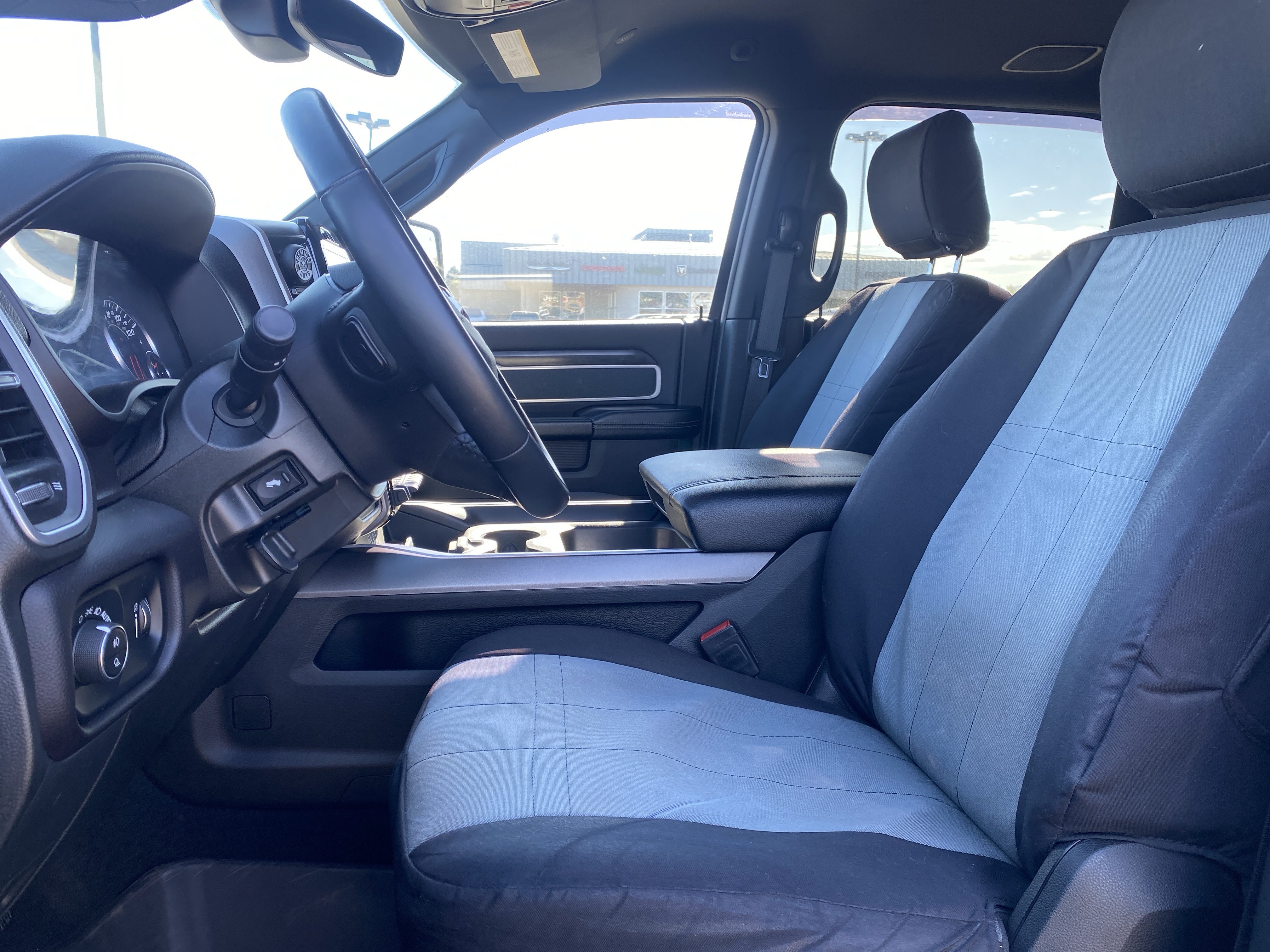 Used 2023 RAM 2500 Big Horn AWD/4WD image 11
