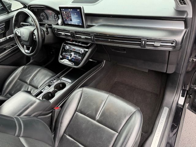 Used 2022 Lincoln Corsair AWD w/ Premium Package image 17