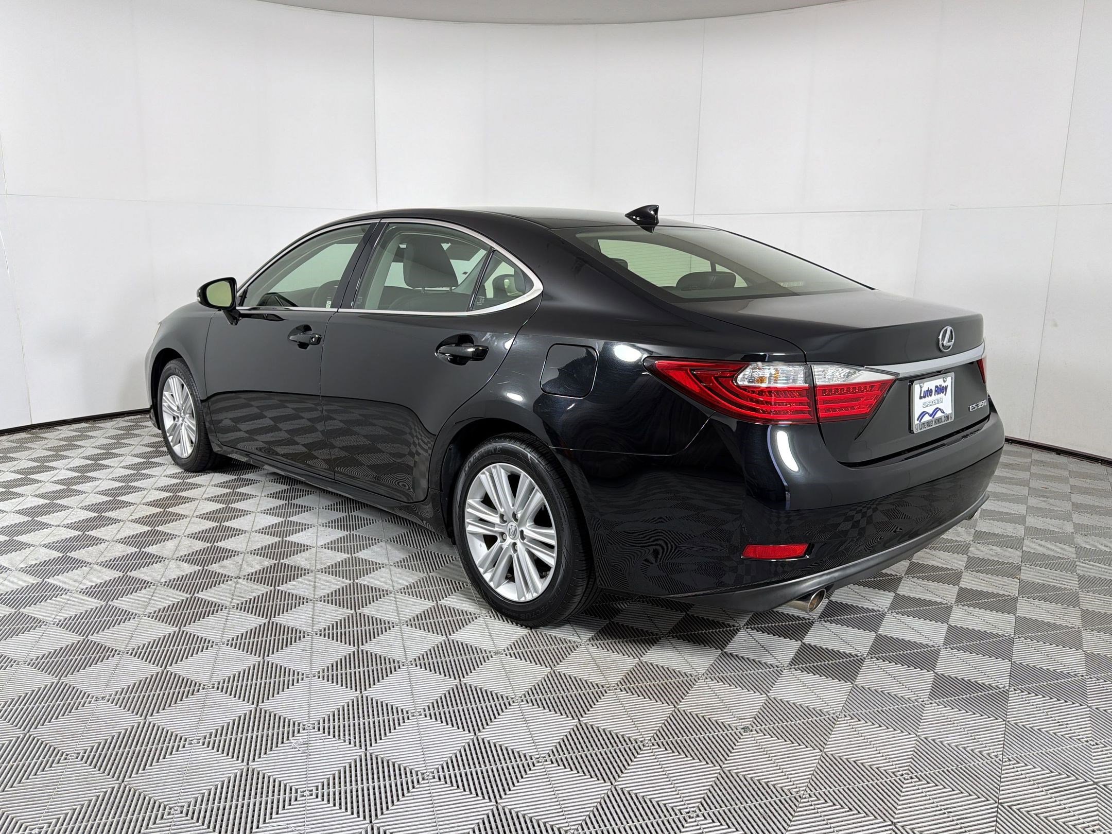 Used 2015 Lexus ES 350 image 3
