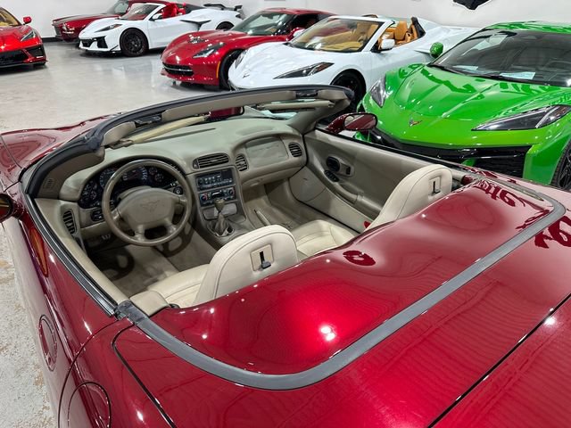 Used 2003 Chevrolet Corvette Convertible w/ Preferred Equipment Group1 RWD image 21