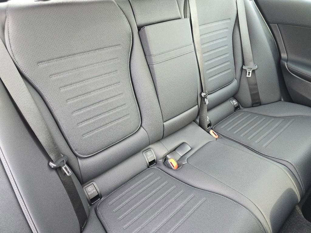 New 2026 Mercedes-Benz C 300 4MATIC Sedan image 22
