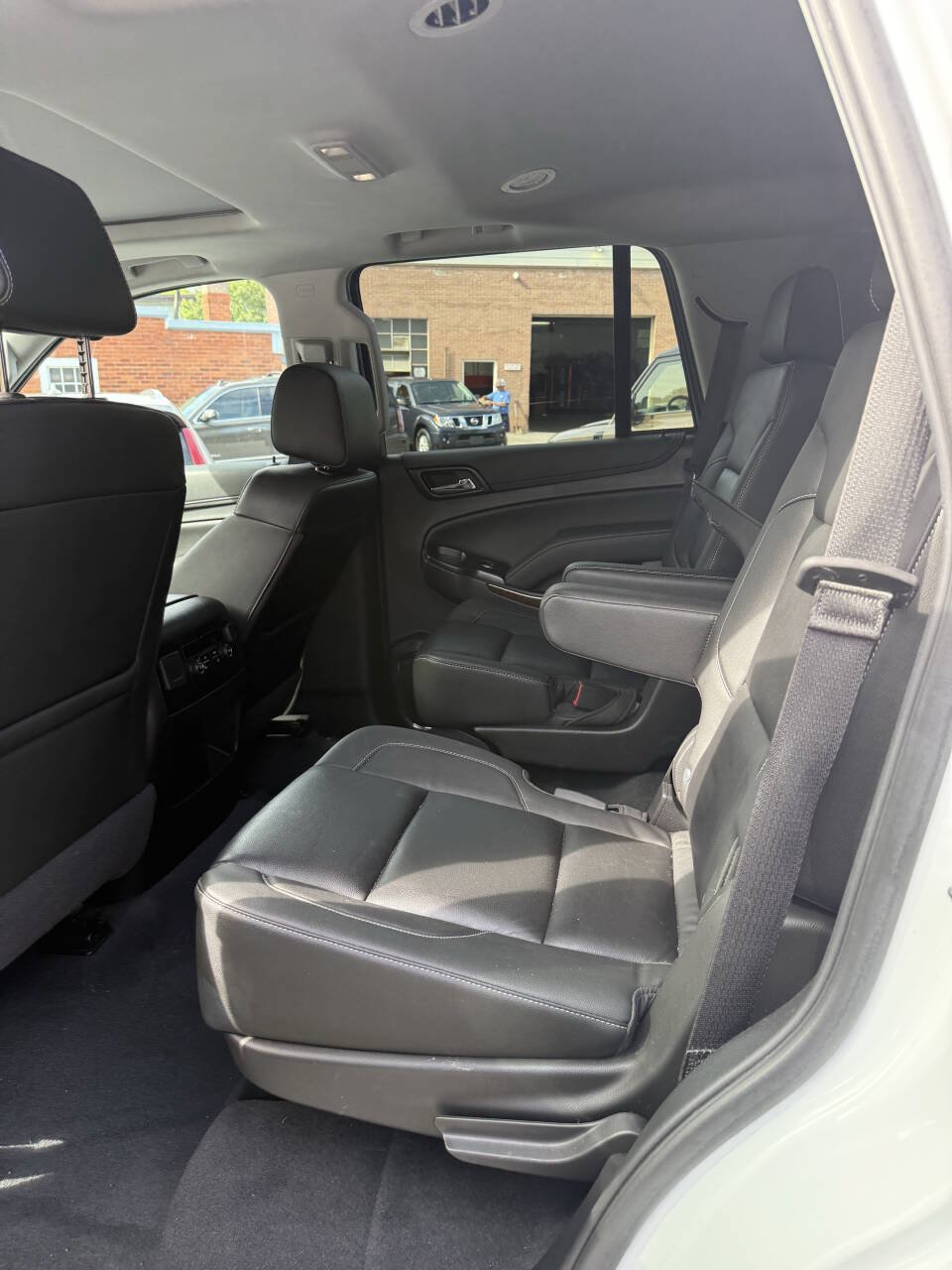 Used 2020 Chevrolet Tahoe LT w/ RST Edition AWD/4WD image 11