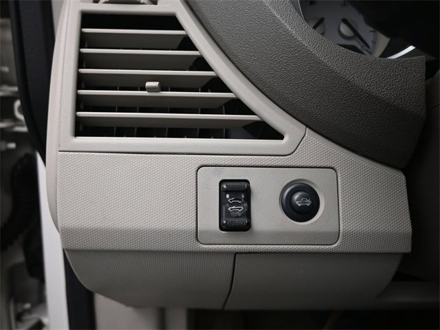 Used 2008 Chrysler Sebring Touring w/ Special Touring Group image 27