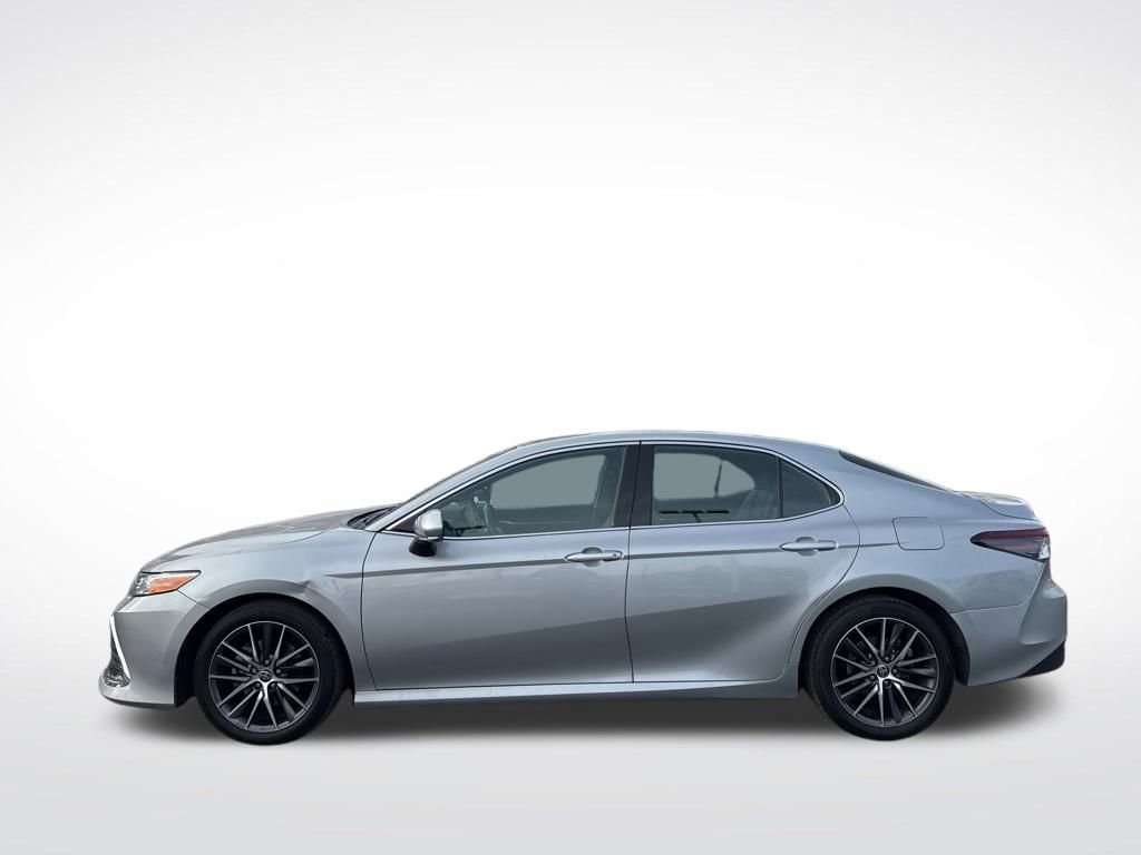 Certified 2021 Toyota Camry XLE image 2