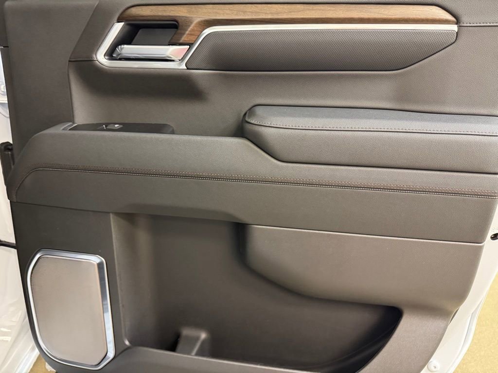 New 2026 Chevrolet Silverado 1500 High Country w/ Technology Package image 26