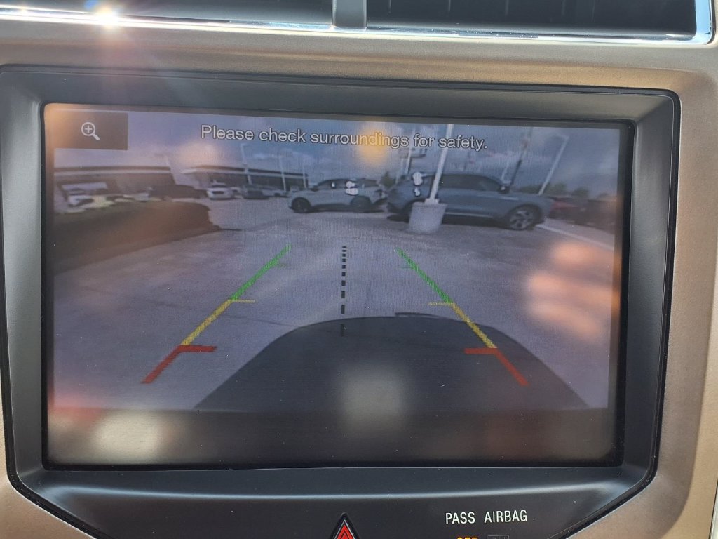 Used 2013 Lincoln MKX FWD image 11