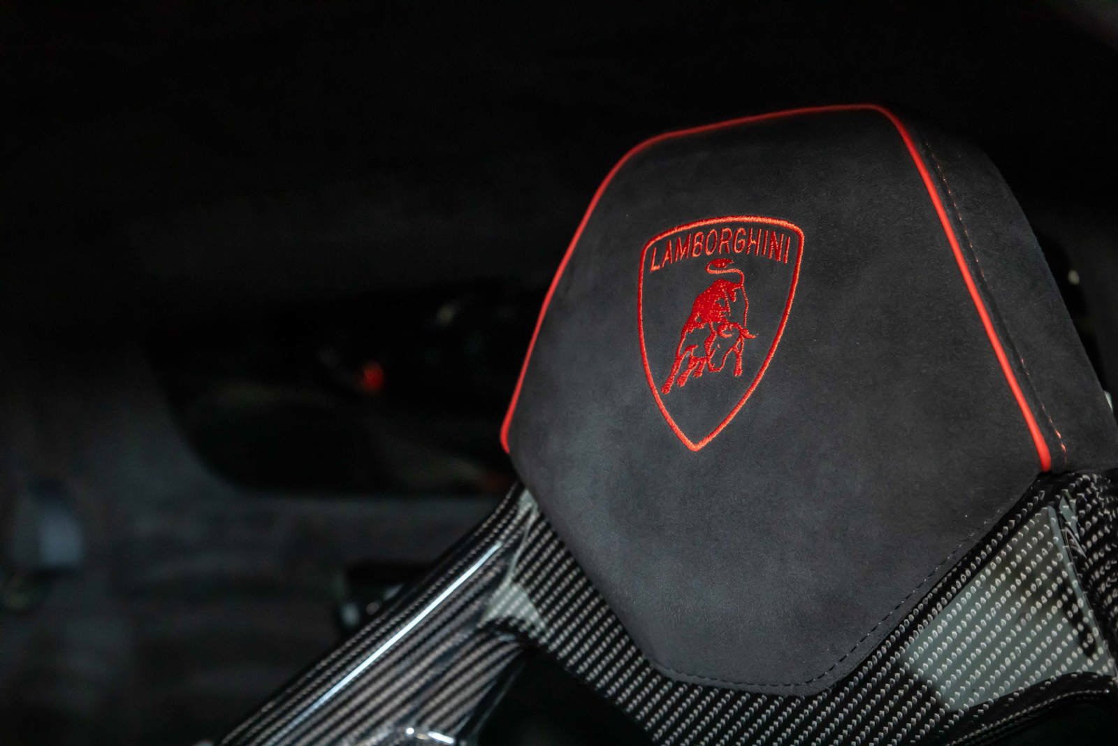Used 2024 Lamborghini Huracan Sterrato AWD/4WD image 38